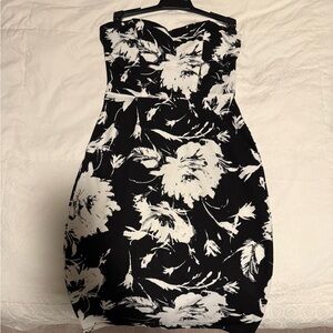 Darling Monochrome Floral Strapless Dress